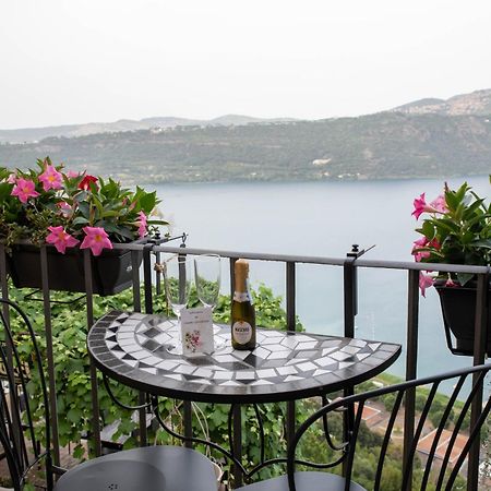 B&B Carpe Diem Vista Lago Castel Gandolfo Exterior photo