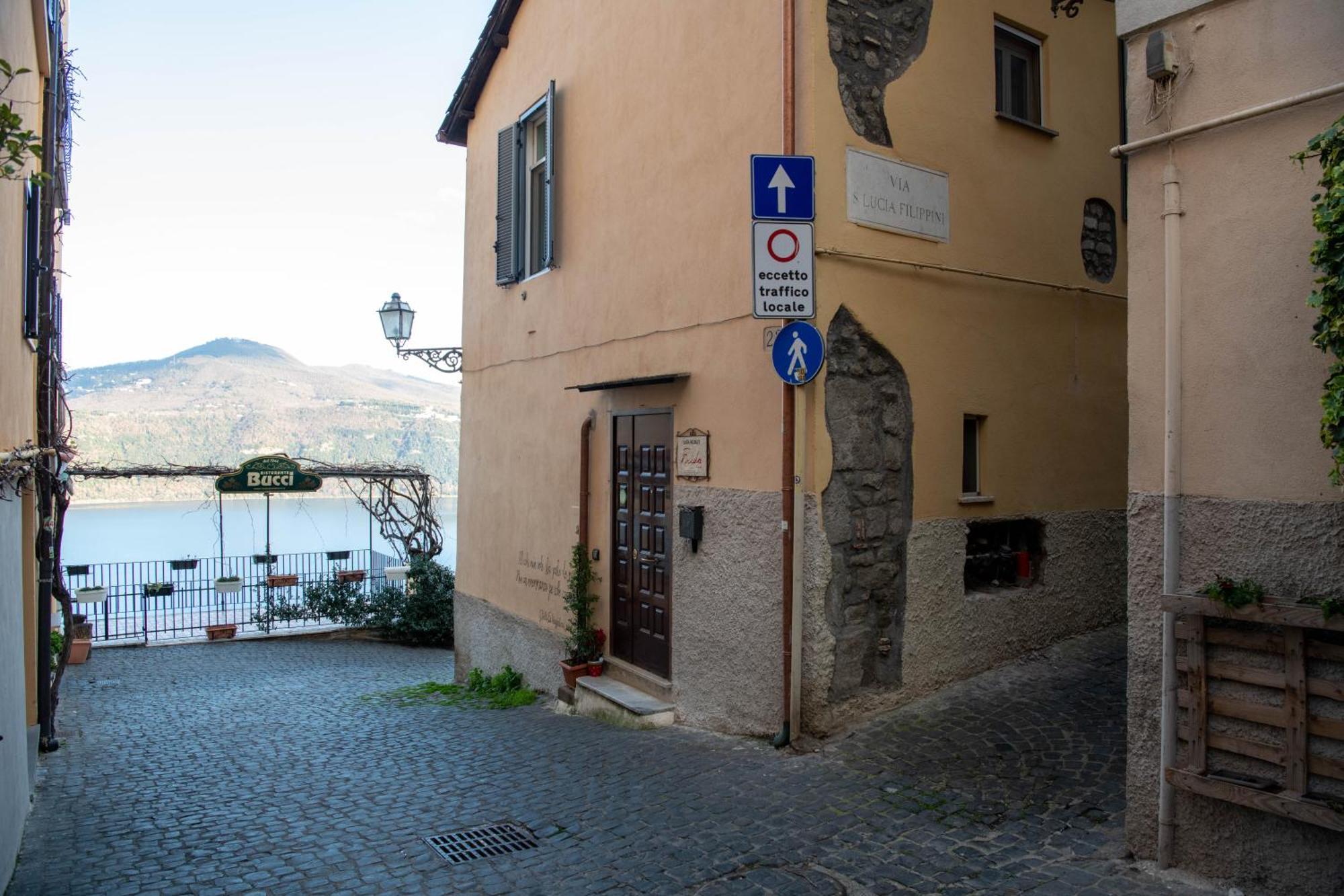 B&B Carpe Diem Vista Lago Castel Gandolfo Exterior photo